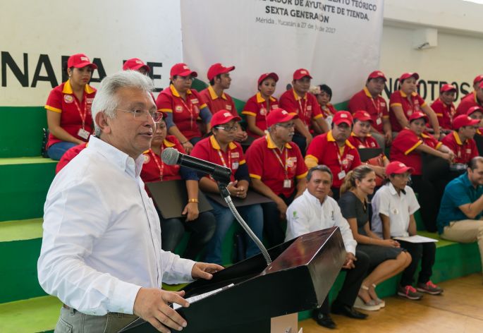 Se gradúa sexta generación del Centro de Capacitación Laboral Dirigida-OXXO.