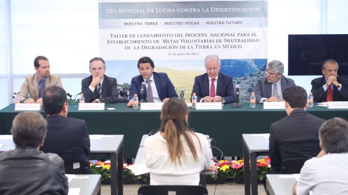 SEMARNAT trabaja estrategia nacional para detener la degradación de tierras 