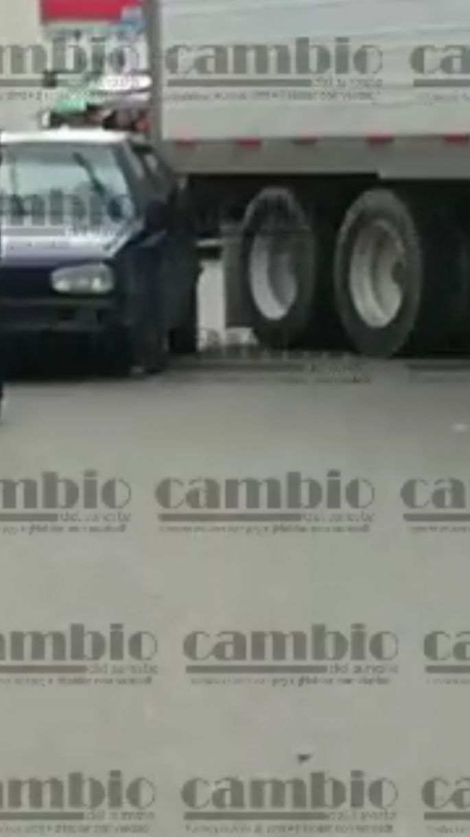 "Pointer VS trailer"