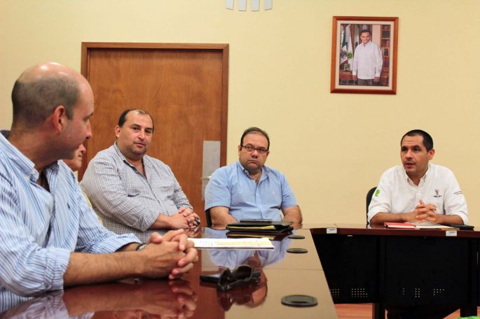 Muestran avances de Insejupy a miembros del Colegio de Corredores Públicos  