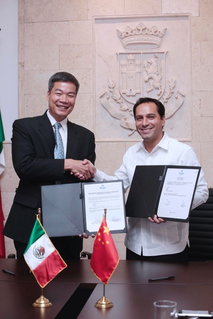 El alcalde Mauricio Vila recibe a una delegación de Jiangmen, China, con interés en realizar intercambios con Mérida
