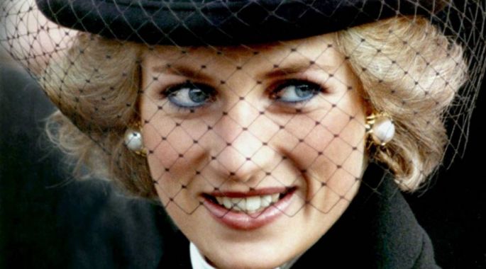 Lady Di trató de cortarse las muñecas tras su luna de miel con Carlos de Inglaterra 