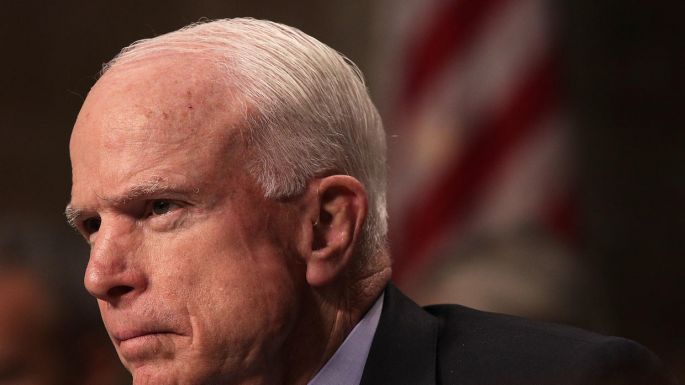 El senador John McCain, con tumor cerebral maligno.