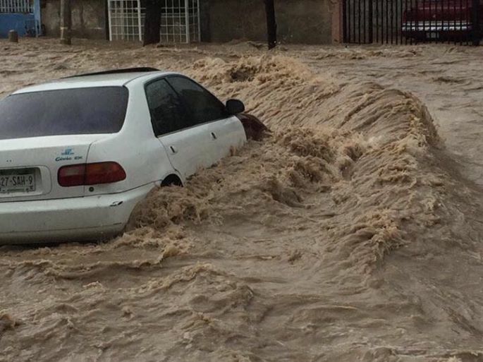 Lluvia estremece a Ciudad Juárez.
