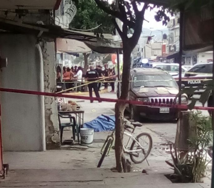 Ejecutan a dos hombres en Zapopan