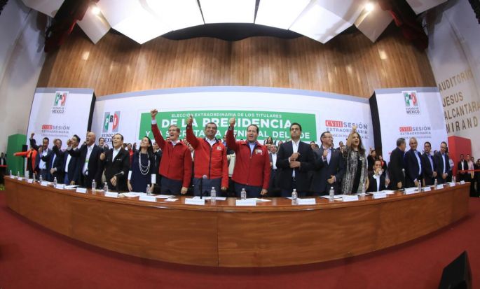 México avanza cuando gobierna el PRI, asegura Enrique Ochoa Reza.
