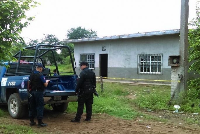 Asesinan a familia en Sinaloa