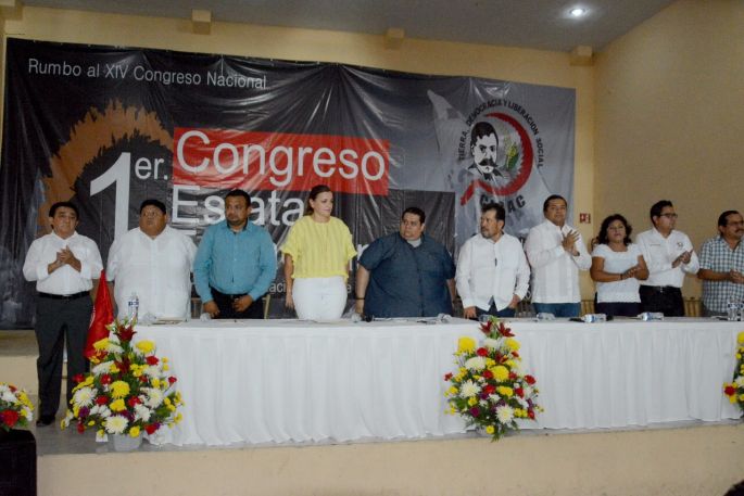 Hay que sacar al PRI de la presidencia y de los Palacios de Gobierno.