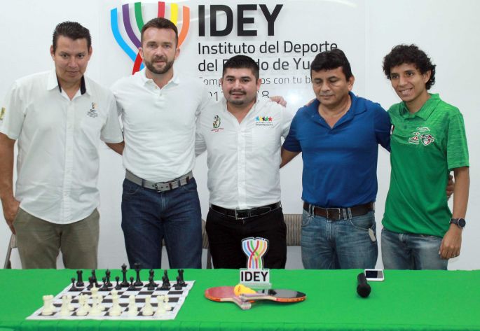 Ajedrez y tenis de mesa, hoy sábado en el Paseo Verde organizado por la COMEY.