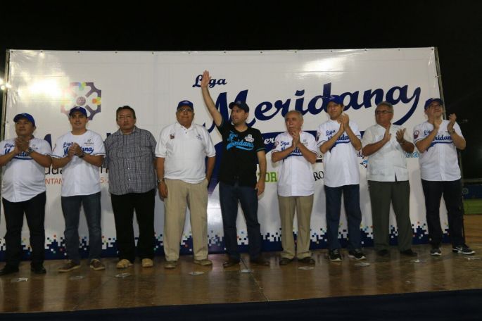 Inaugurada la Liga Meridana de Béisbol