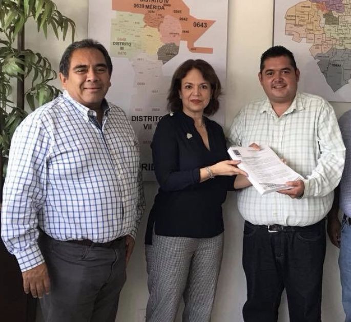 Se inscribe el PRD ante el IEPAC para participar en las elecciones locales del 2018.