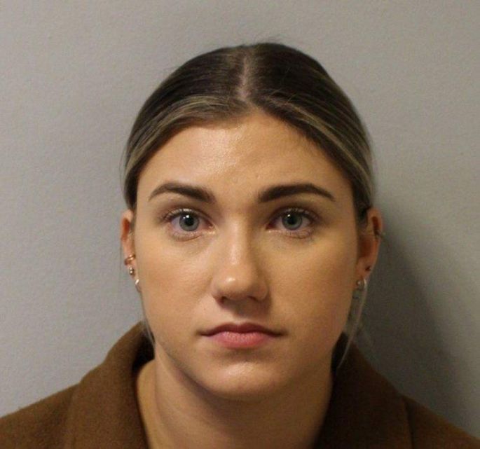 Una profesora es condenada a prisión por tener sexo con un alumno suyo de 15 años