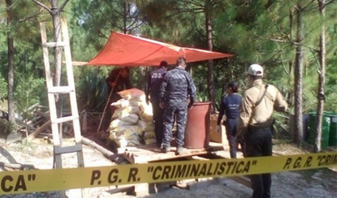 Investiga la PGR el aseguramiento de un laboratorio de drogas sintéticas en Michoacán