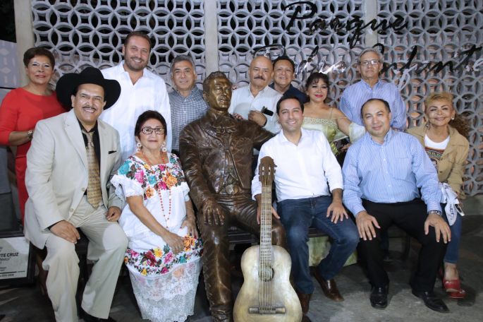 Promesa cumplida: El alcalde Mauricio Vila inaugura el parque en honor a Pedro Infante  