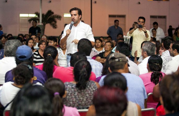 En Chicxulub Puerto, vecinos y Pablo Gamboa comparten mensaje de propuestas para Yucatán