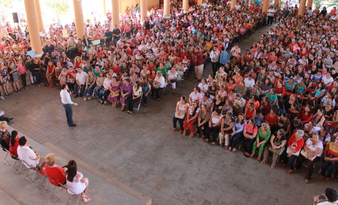 Con Mauricio Sahuí Rivero vamos por más conquistas a favor de las mujeres yucatecas: ONMPRI