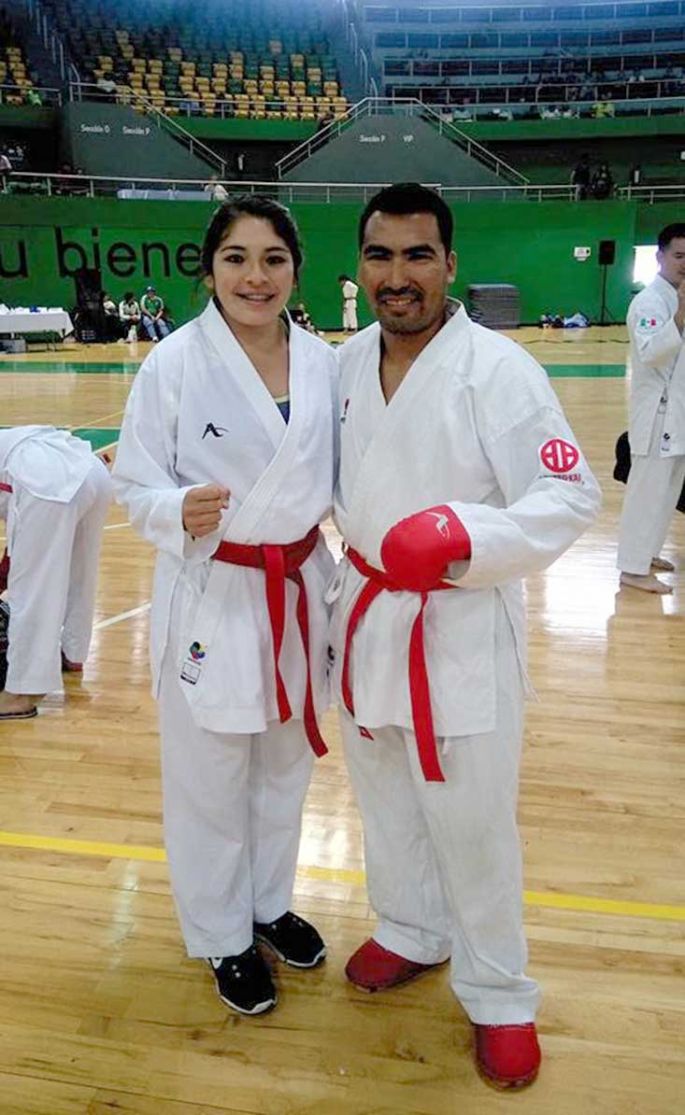 Karatecas yucatecos de gira por Europa