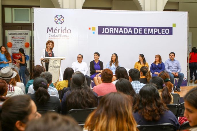 El Ayuntamiento de Mérida se refuerza como vínculo para generar empleos