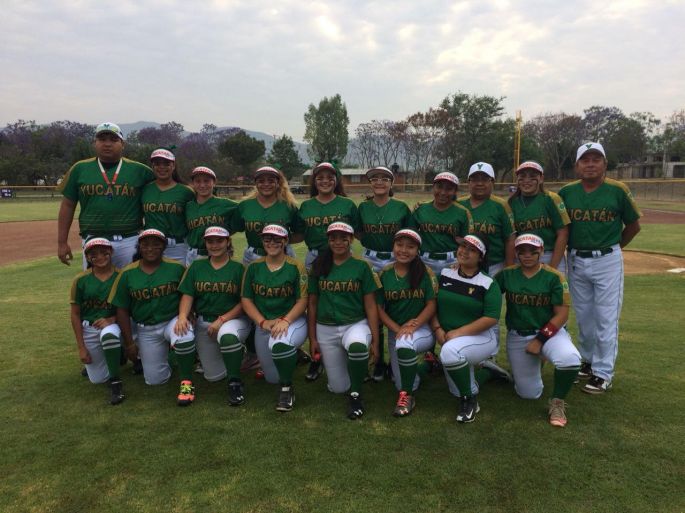 Dos triunfos y una derrota en el sóftbol de la Olimpiada Regional 