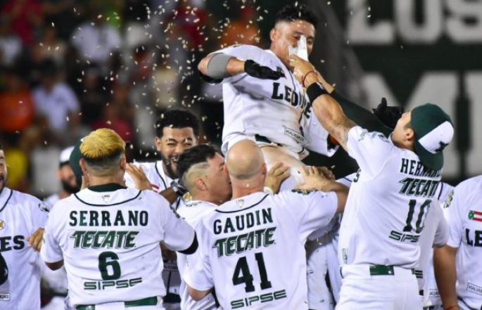 En espectacular juego, los Leones empatan la serie contra Tigres