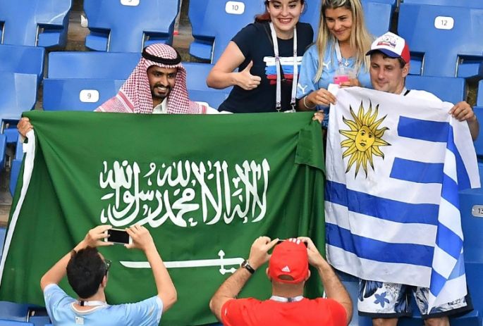 Uruguay y Rusia pasan a octavos del Mundial, Egipto y Arabia Saudí eliminados