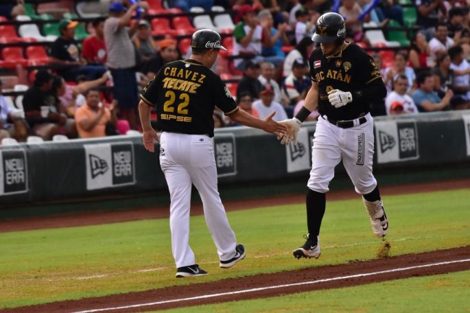 Los Leones de Yucatán sacan la escoba y barren a los Guerreros de Oaxaca; los dejan tendidos en el campo en el último de la serie