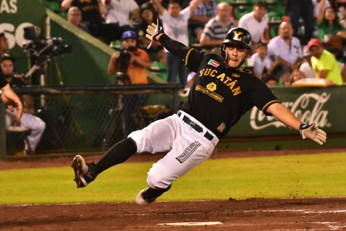 César Valdez y sensacional bateo le dan el triunfo a Yucatán