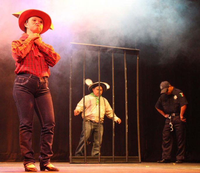 Musical Homenaje a Disney, a cargo del Club Especial "Ayelem"