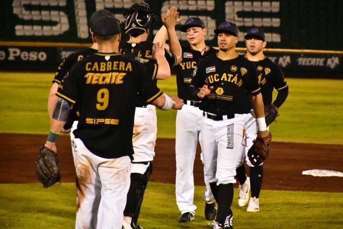 Los Leones ganan y suben a la cima de la Zona Sur