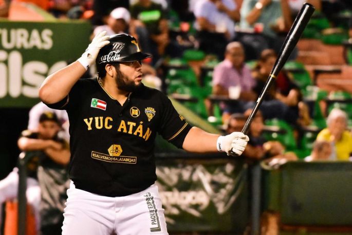 Viven los Leones con joya de César Valdez, le ganan a Oaxaca 3-1