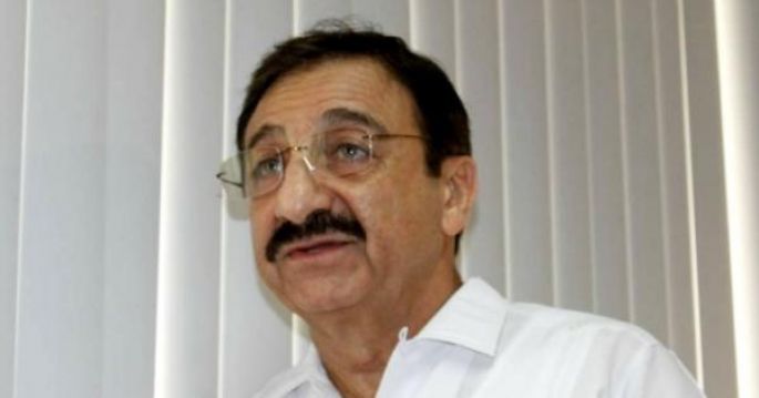 De nueva cuenta alertan sobre cuenta falsa de facebook de Alfredo Dájer Abimerhi 