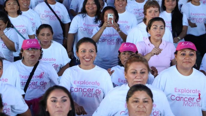 Realizan caminata y feria contra el Cáncer de mama en el Salvador Alvarado