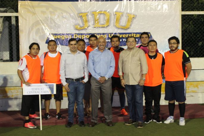Inician los Juegos Deportivos Universitarios de Trabajadores en la disciplina de Fútbol Bardas