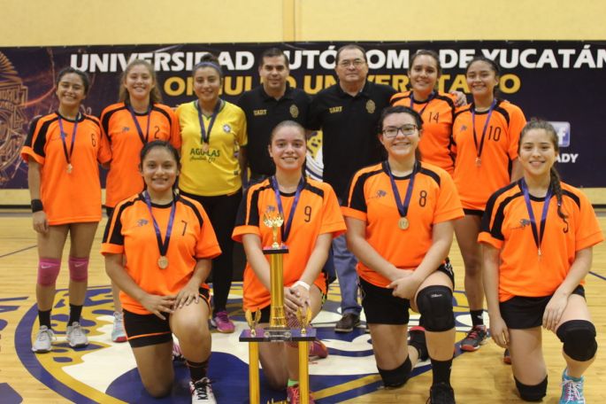El handball y el Rugby de las preferidas en materias libres por los estudiantes UADY
