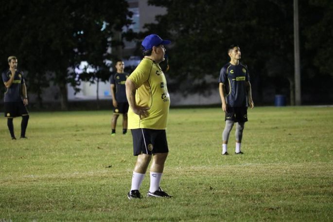 Maradona y los Dorados entrenaron en la Universidad Modelo, para enfrentar a Venados  