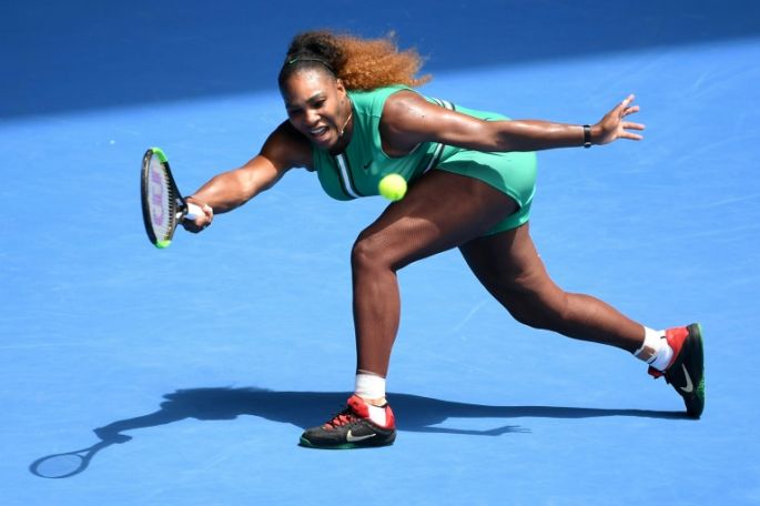 Aplastante victoria de Serena Williams en la primera ronda del Abierto de Australia 