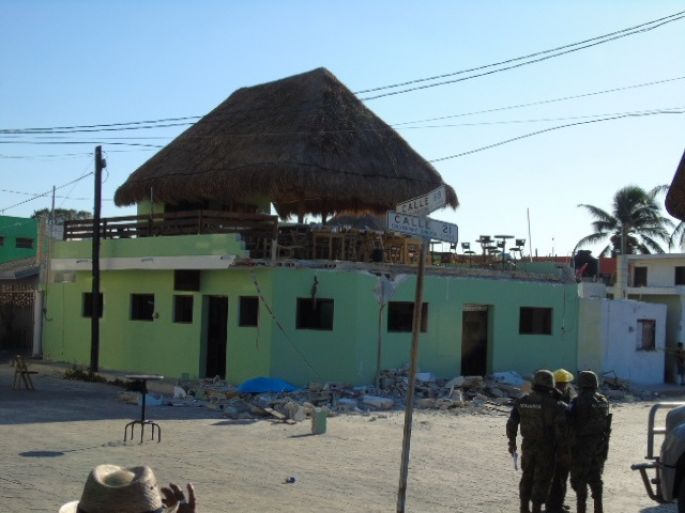 Investiga la Fiscalía hechos en restaurante de Progreso que causaron la muerte a 3 personas 