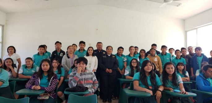 Imparte la Policía de Mérida la plática "Violencia en el noviazgo"
