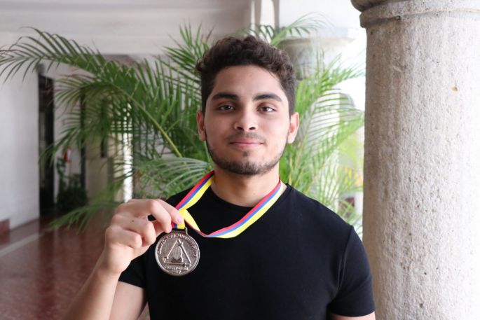 Estudiante de Bachillerato de la UADY, obtiene medalla de plata en Panamericano de esgrima