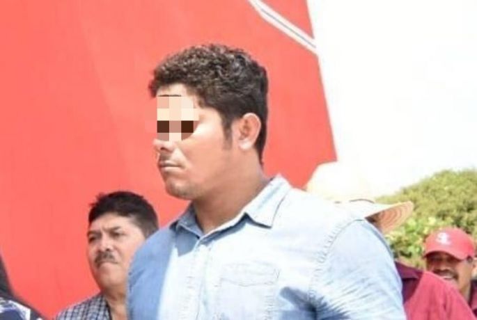 Asesor de MORENA en el Senado es detenido acusado de violación de una menor 