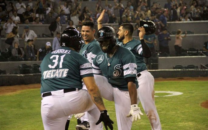 Frenan a los Leones en Saltillo, caen 8-6