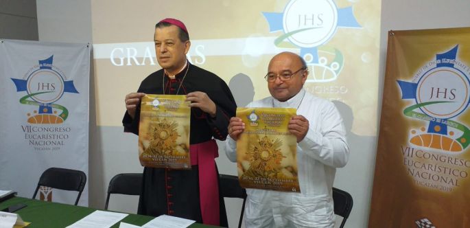 Democracia es escuchar al pueblo: arzobispo Rodríguez Vega