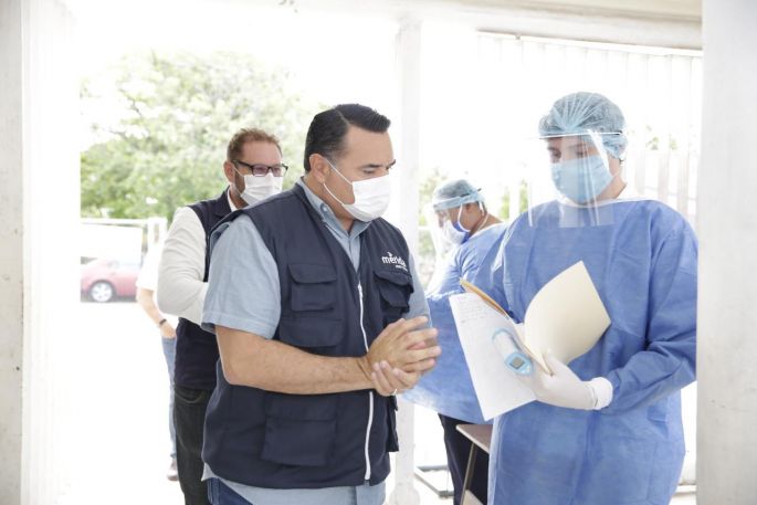 El Ayuntamiento mantiene esfuerzos para atender la salud de la población ante la pandemia, asegura el alcalde Renán Barrera