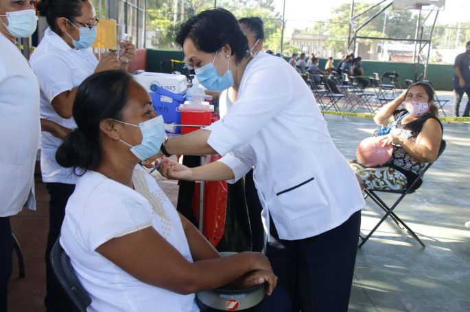 Del 11 al 15 de octubre inicia la aplicación de segunda dosis para personas de 30 a 39 años de Umán y Tizimín
