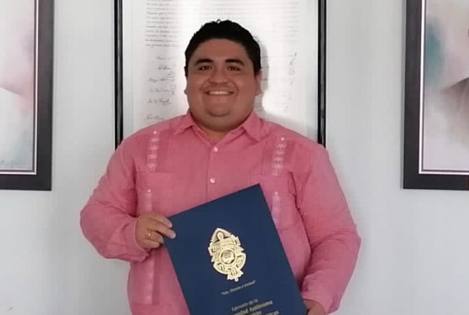 Egresa primer estudiante del doctorado en Matemáticas que imparte la UADY