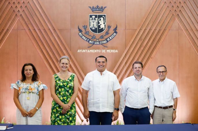 Renán Barrera estrecha lazos de colaboración con la Asociación Nacional de Alcaldes de Brasil