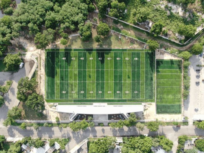 La unidad deportiva Inalámbrica se renueva con la rehabilitación de su campo de fútbol americano y la creación de uno de tochito bandera