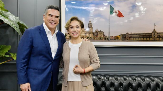 Senadora campechana renuncia a Morena para sumarse al PRI