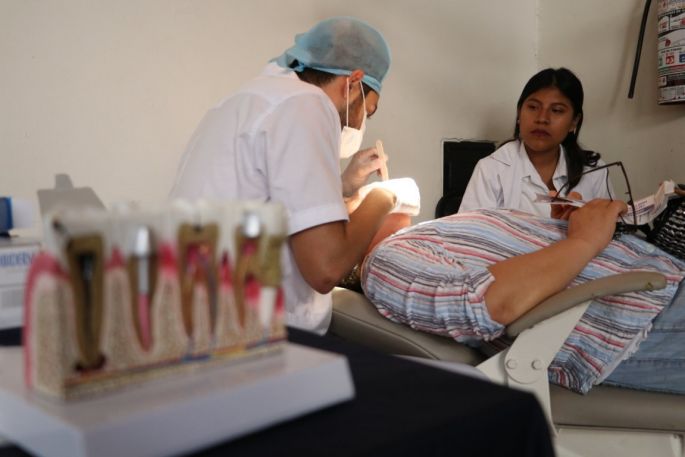 Desde detección de diabetes hasta pruebas VIH en la Feria de la Salud UADY 