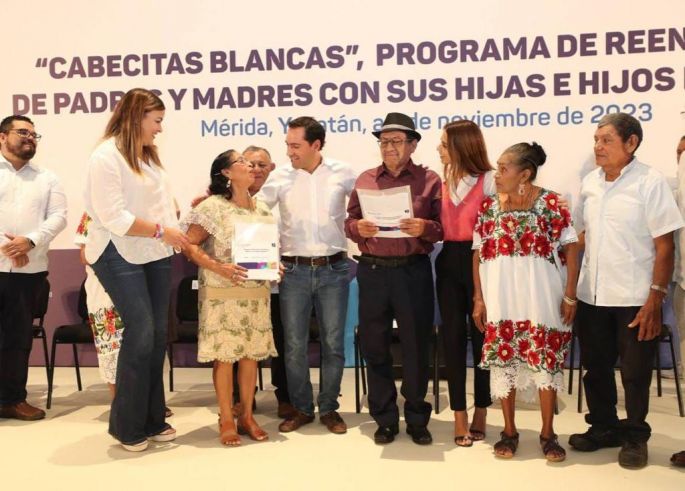 Con el apoyo del Gobernador Mauricio Vila, padres y madres de hijos e hijas migrantes volverán a reunirse después de casi 40 años